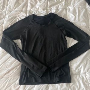 WOMENS LULULEMON SHIRT